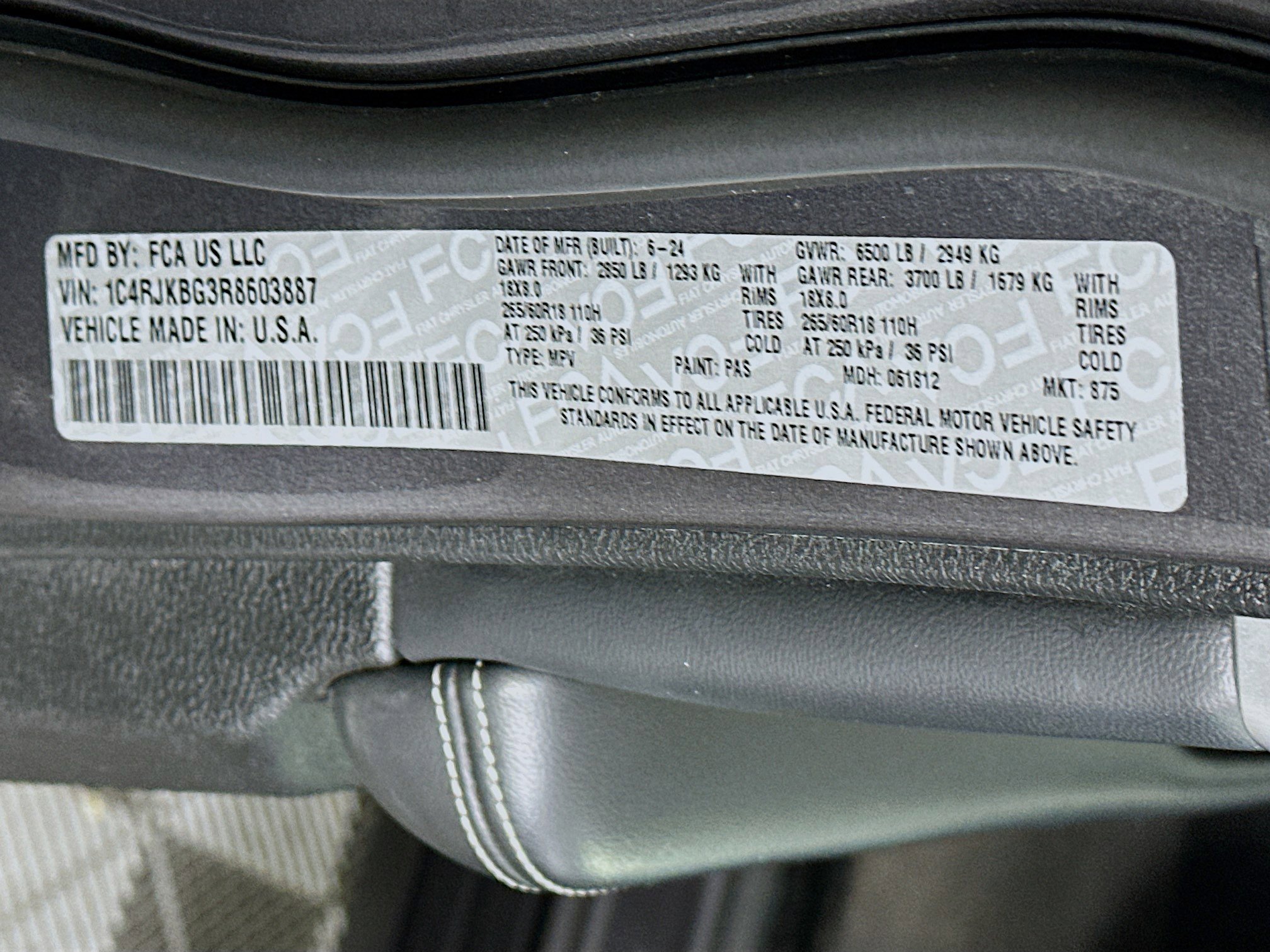 Used 2024 Jeep Grand Cherokee L Limited w/ Luxury Tech Group II image 12