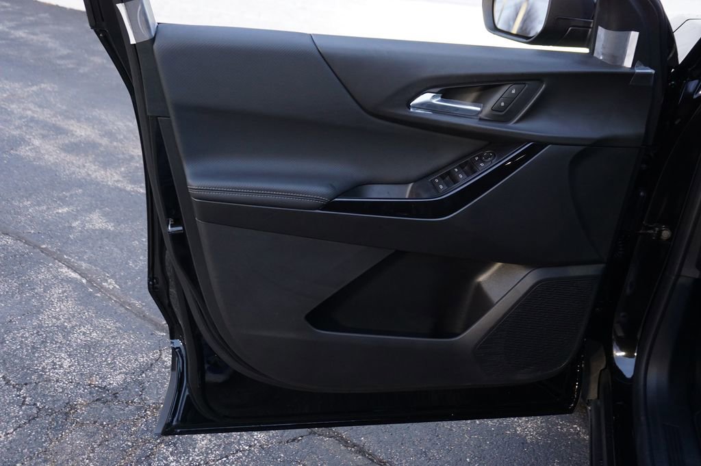 New 2026 Chevrolet Equinox LT image 23