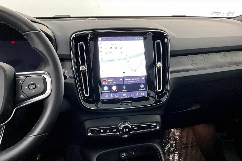 Certified 2023 Volvo XC40 Recharge Plus AWD/4WD image 7