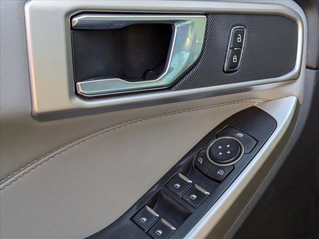 Used 2021 Ford Explorer XLT w/ Equipment Group 202A image 4