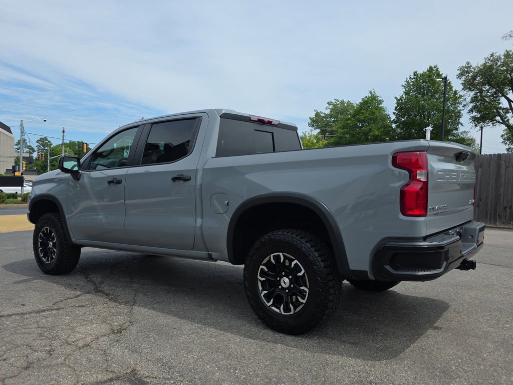 Used 2024 Chevrolet Silverado 1500 ZR2 AWD/4WD image 3