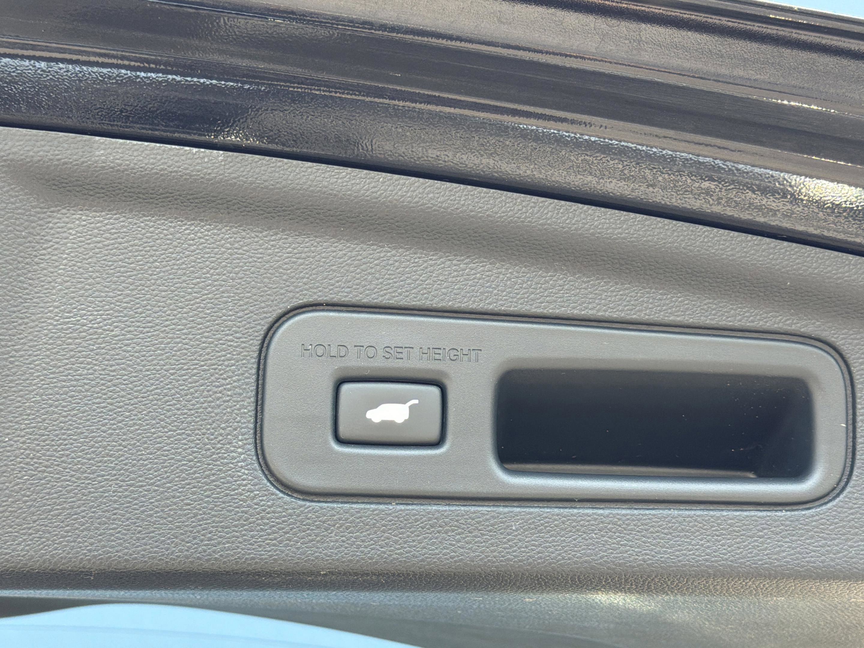 Used 2023 Acura MDX FWD w/ Technology Package image 31