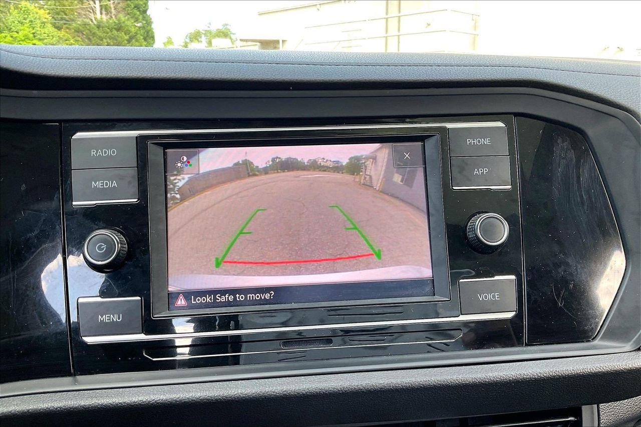 Used 2024 Volkswagen Jetta SE image 14