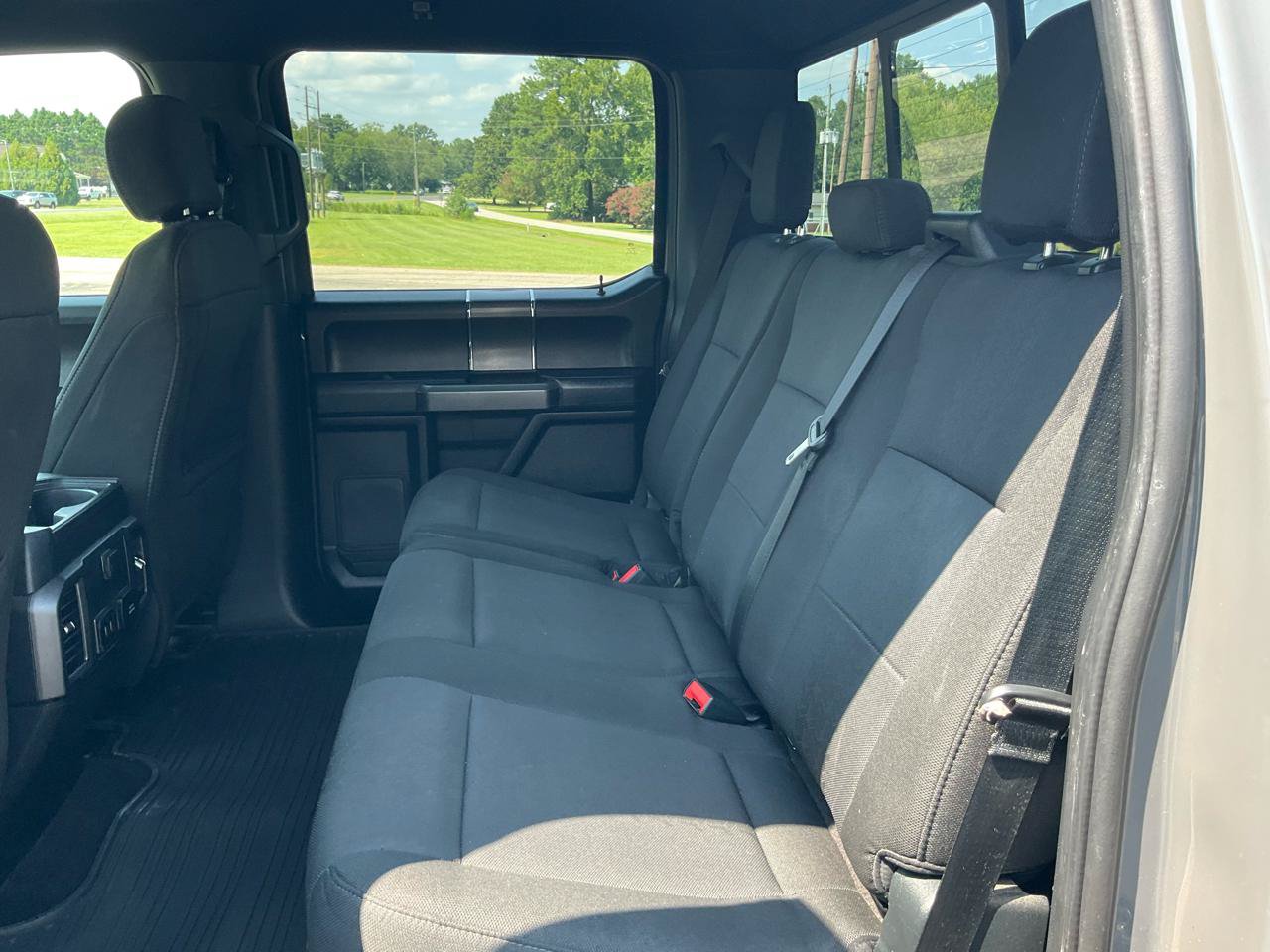 Used 2020 Ford F150 XLT w/ Equipment Group 302A Luxury AWD/4WD image 19