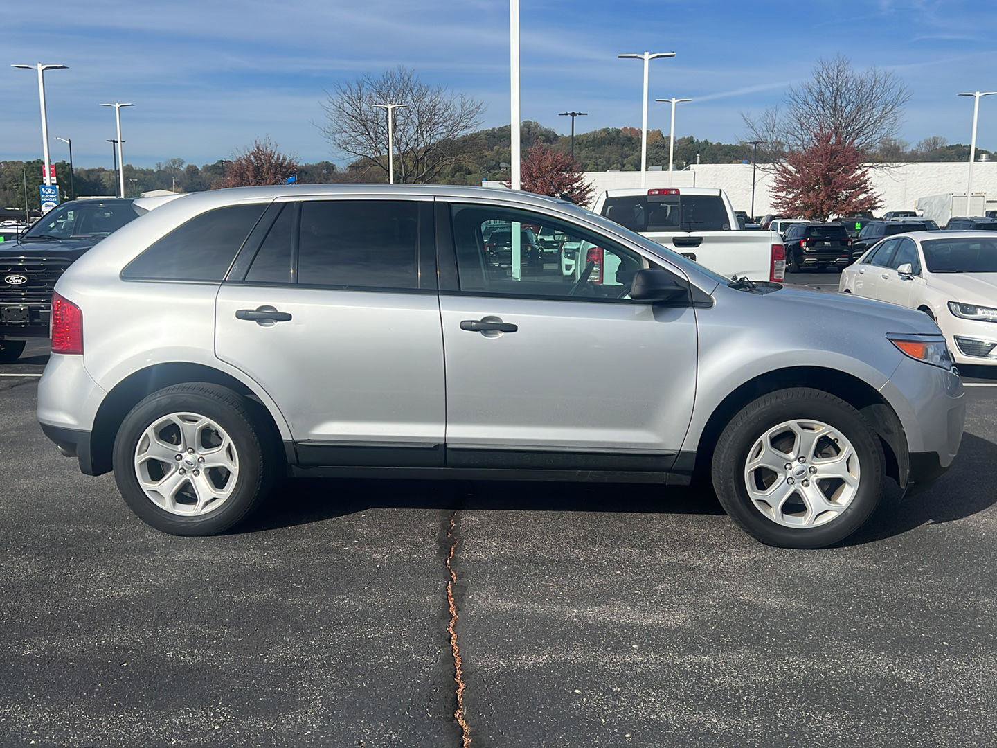 Used 2013 Ford Edge SE AWD/4WD image 3