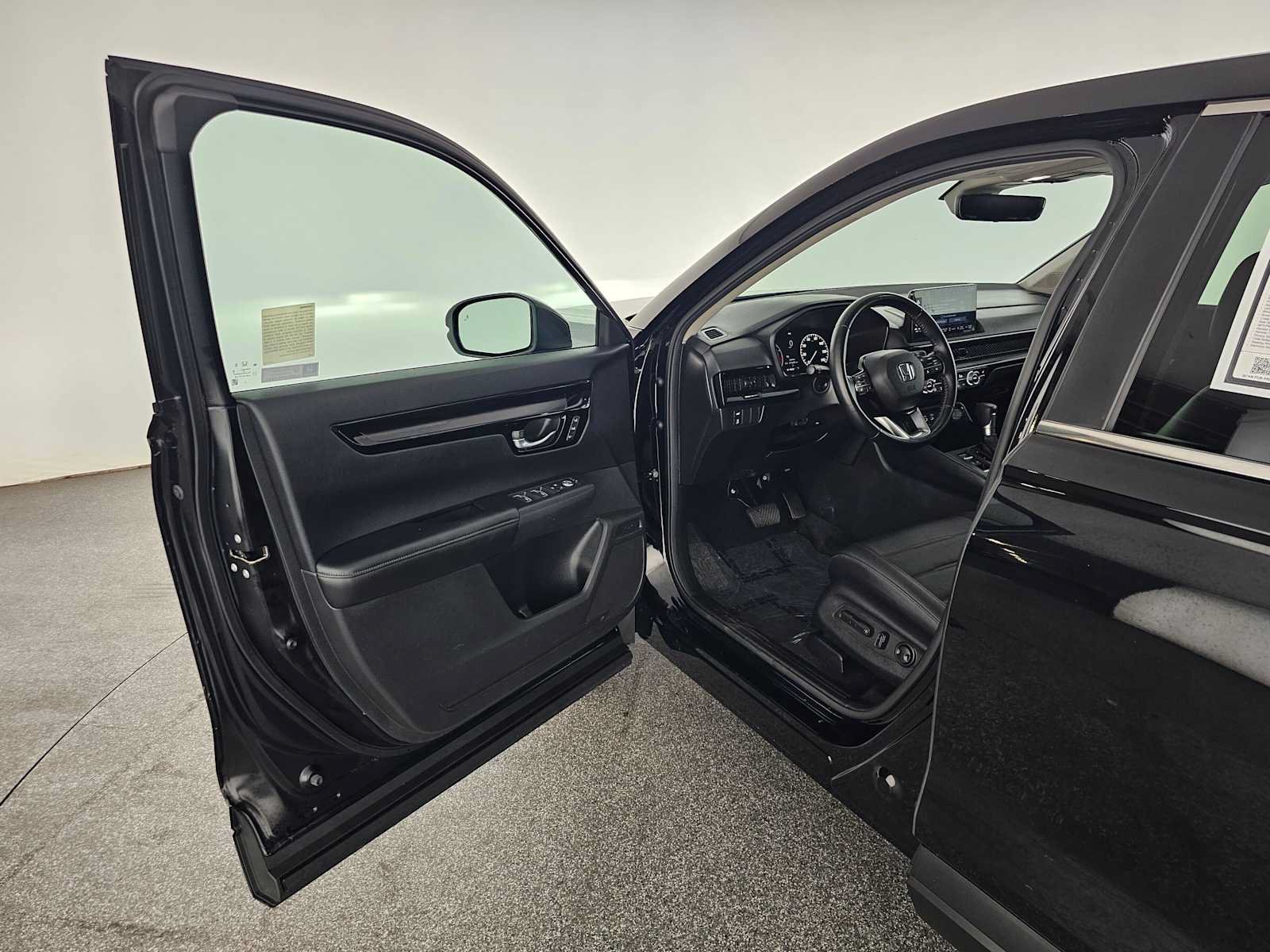 Used 2025 Honda CR-V EX-L image 19