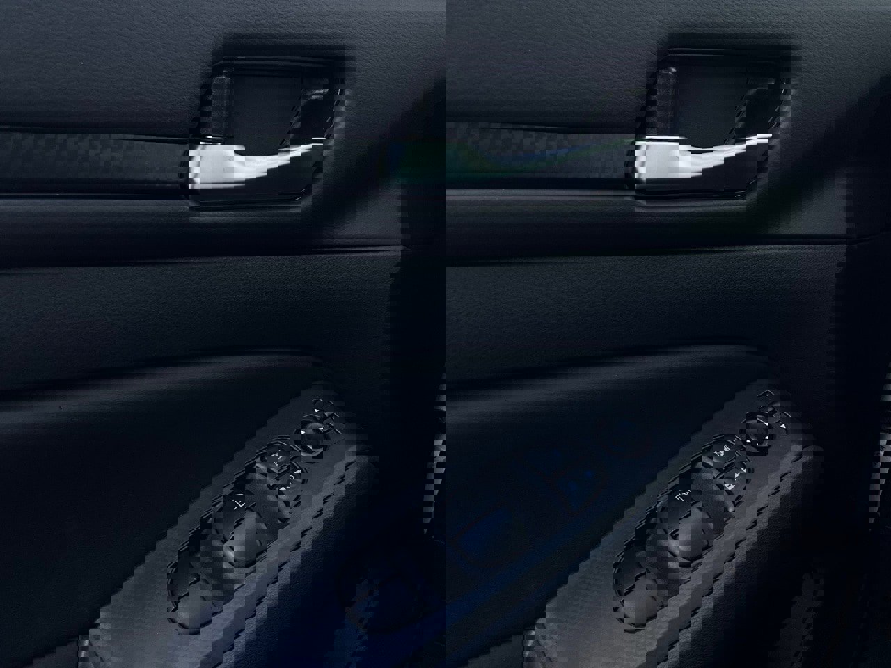 Used 2025 Nissan Altima 2.5 SV image 21