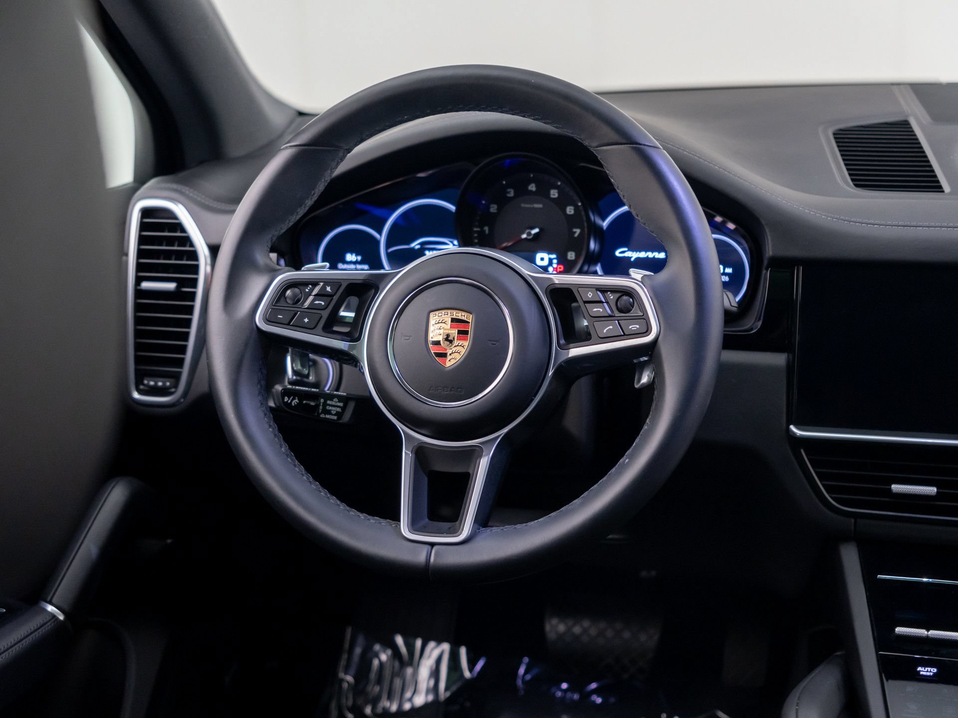 Certified 2023 Porsche Cayenne AWD/4WD image 11