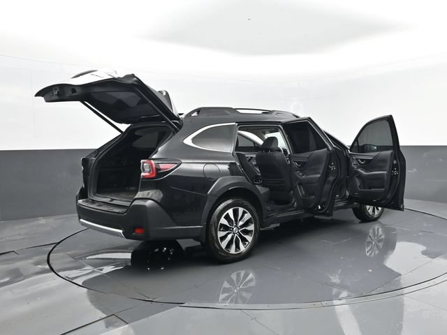 Used 2025 Subaru Outback Limited AWD/4WD image 34