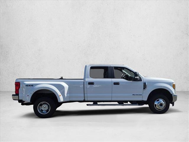 Used 2017 Ford F350 XL w/ STX Appearance Package AWD/4WD image 4