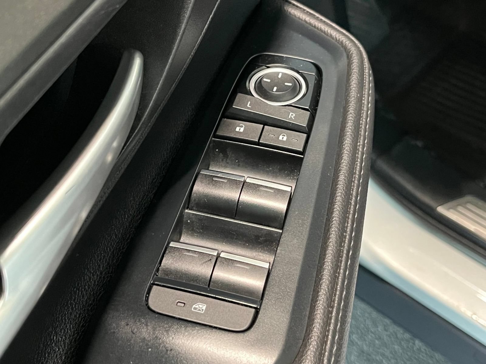 Used 2024 Toyota Grand Highlander AWD Hybrid image 35