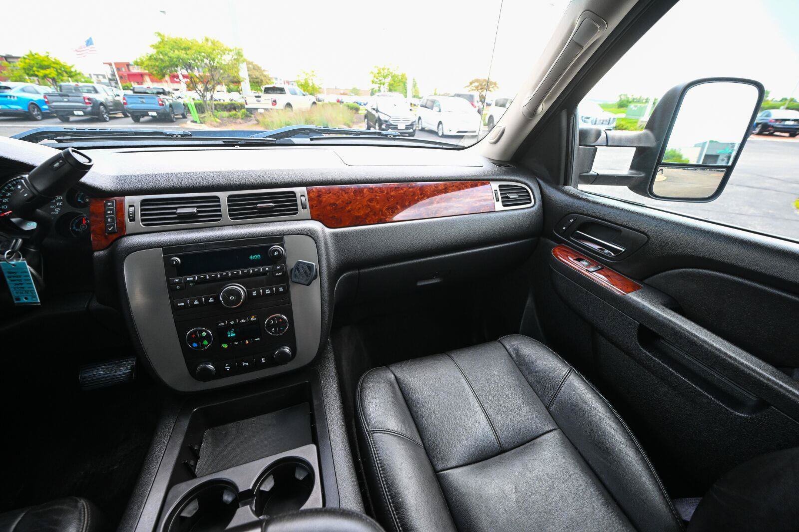 Used 2013 GMC Sierra 2500 SLT w/ SLT Convenience Package AWD/4WD image 32