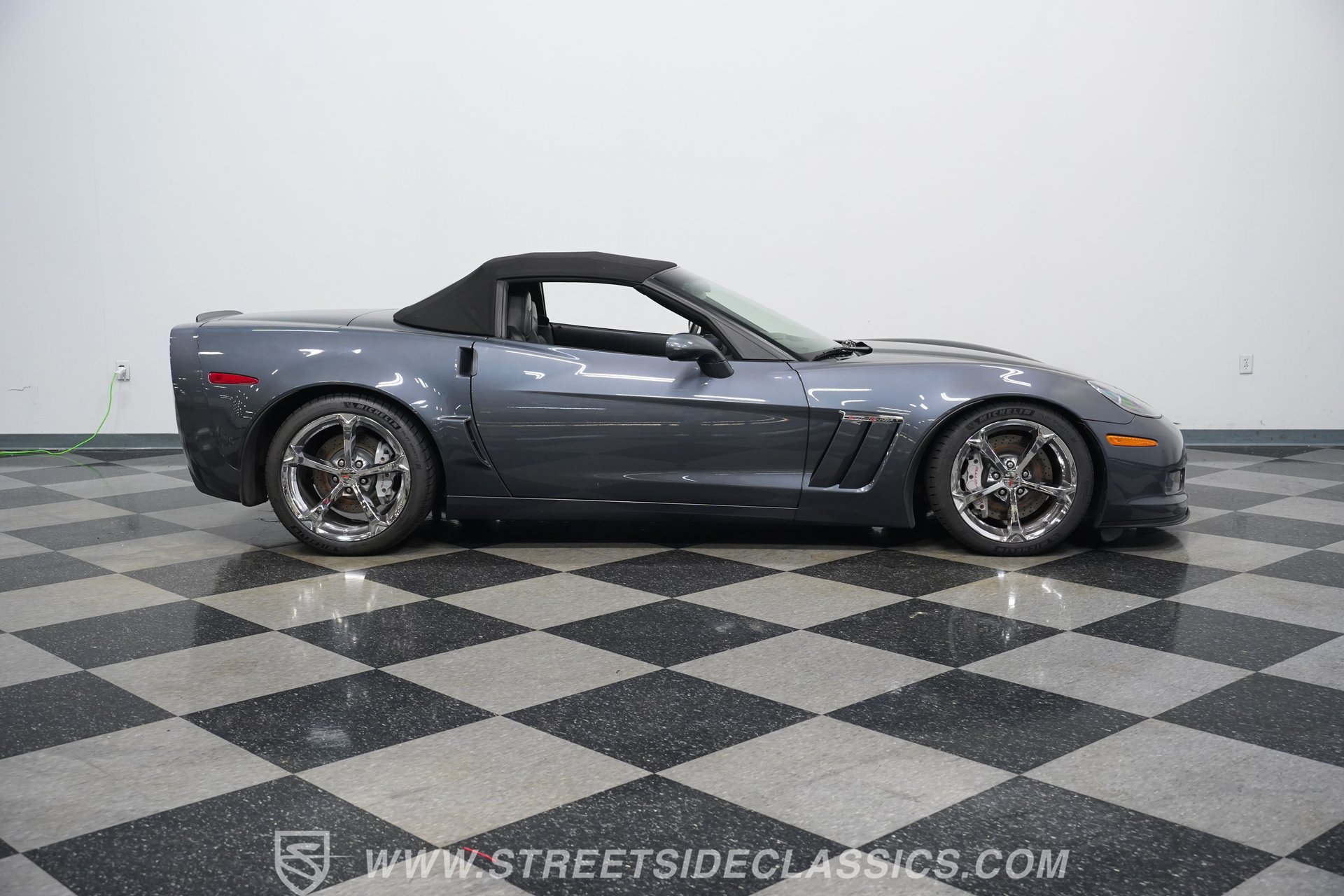 Used 2012 Chevrolet Corvette Grand Sport w/ 3LT Preferred Equipment Group RWD image 14