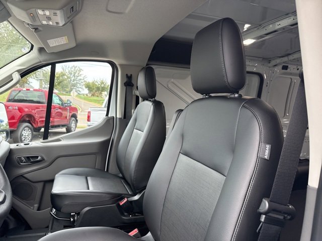 New 2025 Ford Transit 250 Low Roof image 17