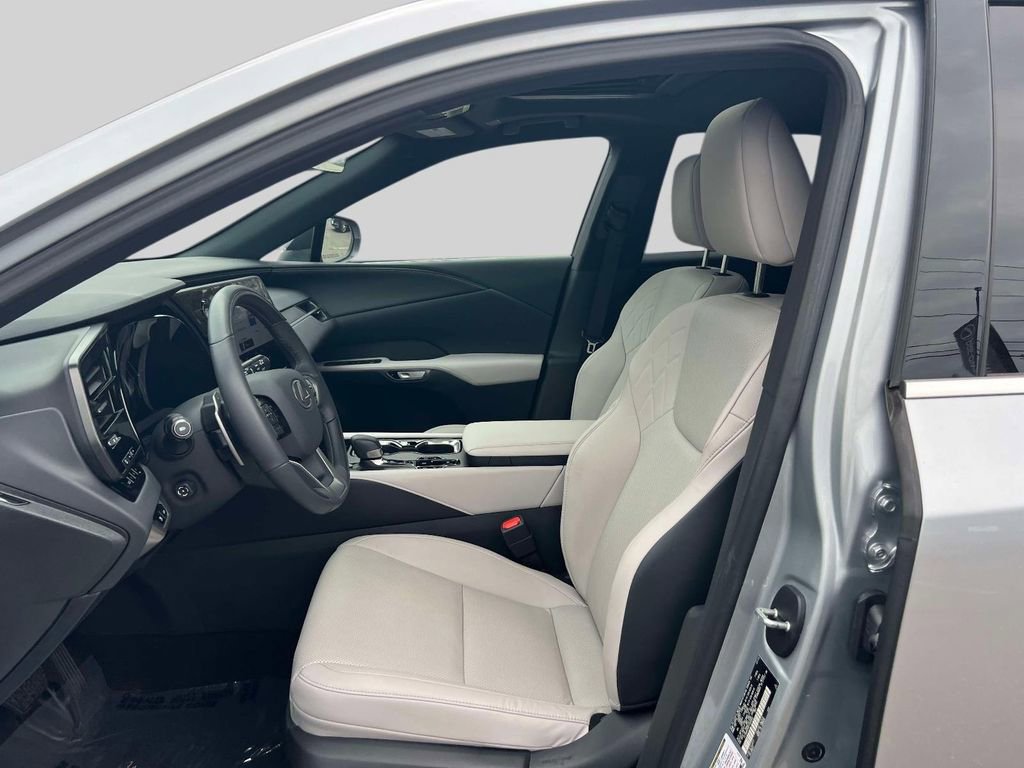 Used 2023 Lexus RX 350 Premium w/ Accessory Package (Z1) AWD/4WD image 11