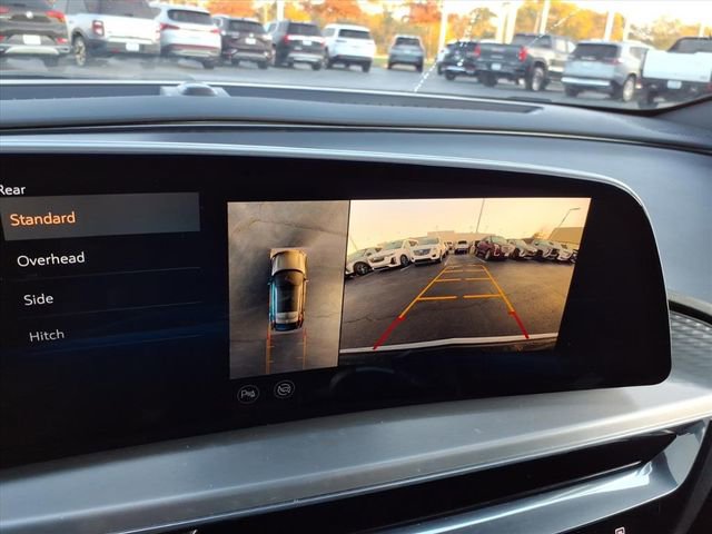 Certified 2024 Cadillac Lyriq Luxury image 30