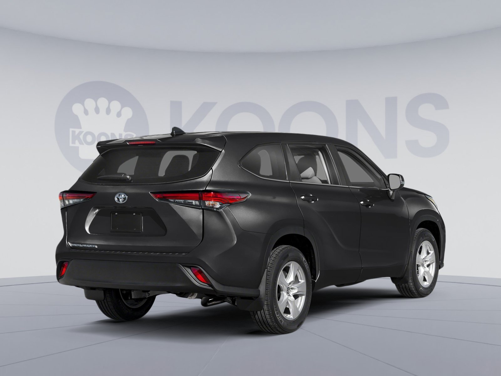 Used 2023 Toyota Highlander L FWD image 2