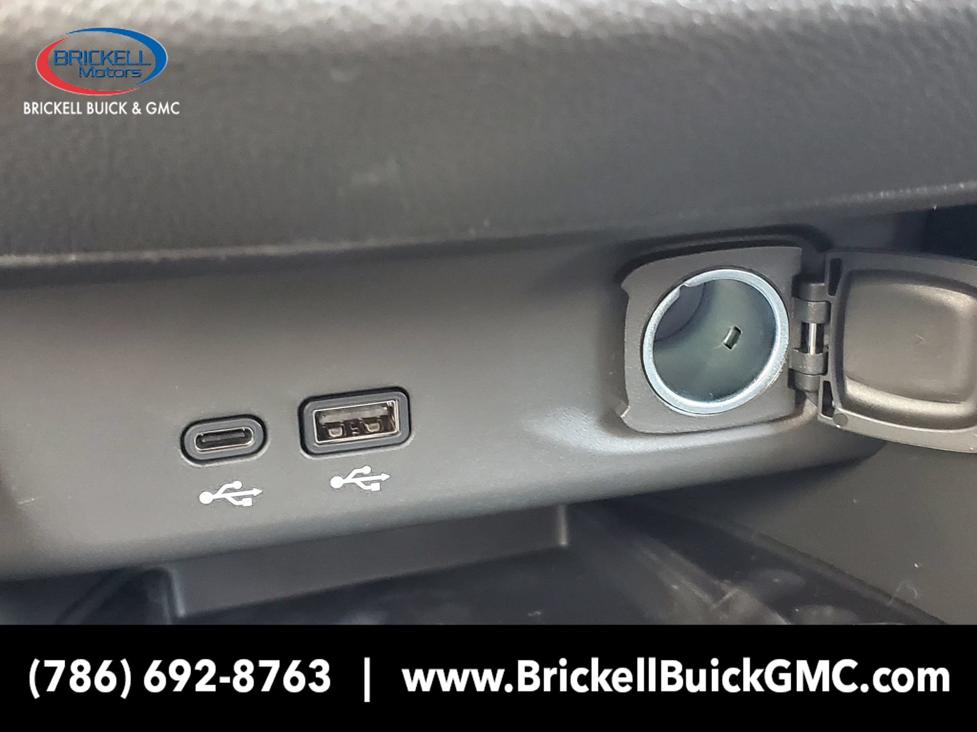 New 2026 Buick Envista Sport Touring FWD image 30