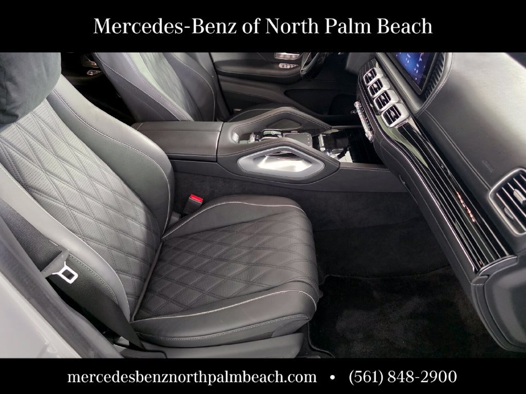 Certified 2025 Mercedes-Benz Maybach GLS 600 4MATIC image 31