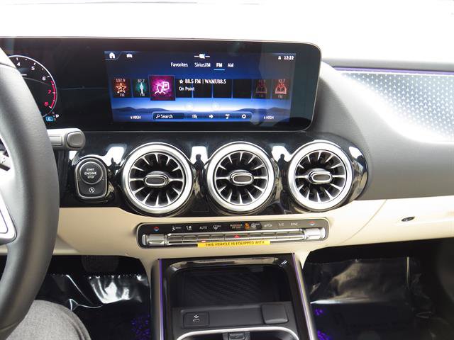 Used 2025 Mercedes-Benz GLA 250 4MATIC image 14