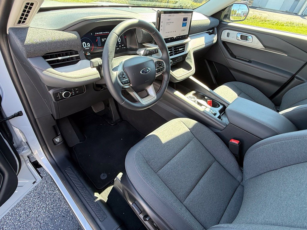 New 2026 Ford Explorer Active AWD/4WD image 17