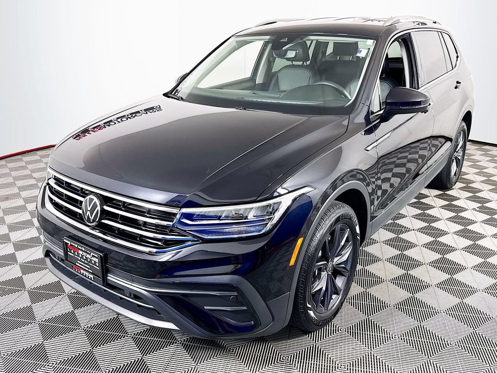 Used 2022 Volkswagen Tiguan SE AWD/4WD image 3