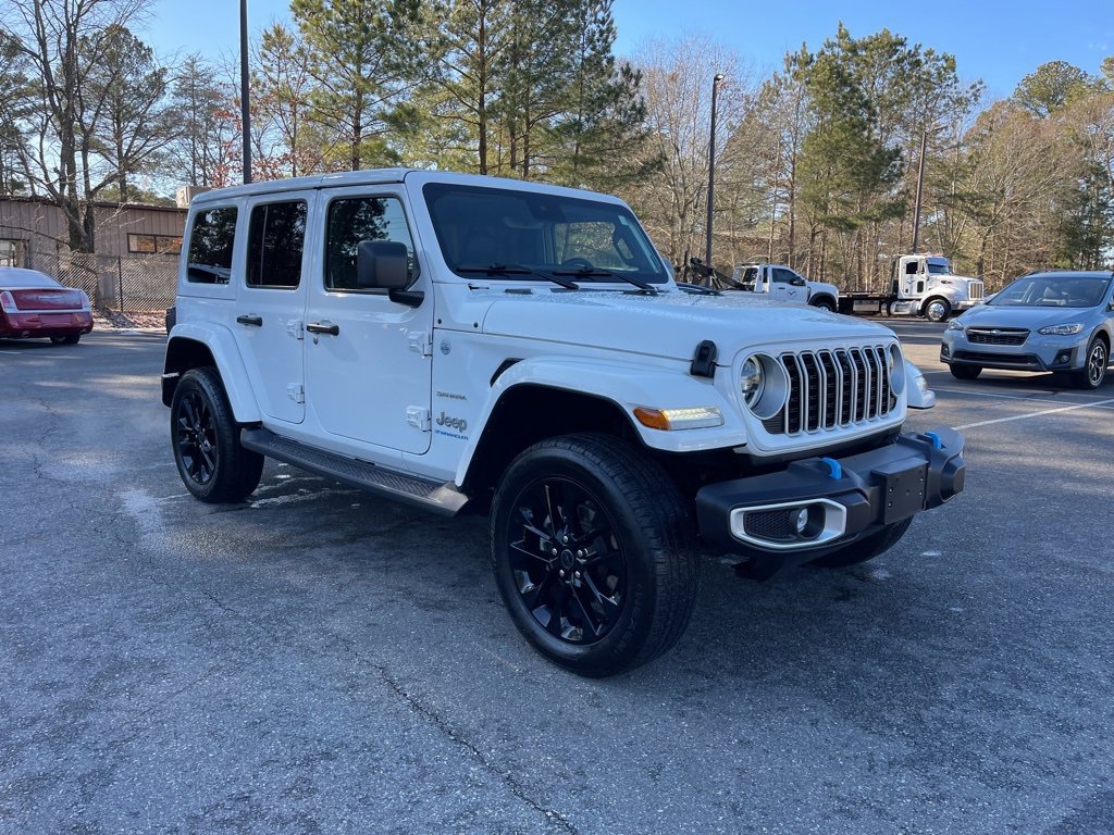 Used 2024 Jeep Wrangler Unlimited Sahara w/ Technology Group image 4