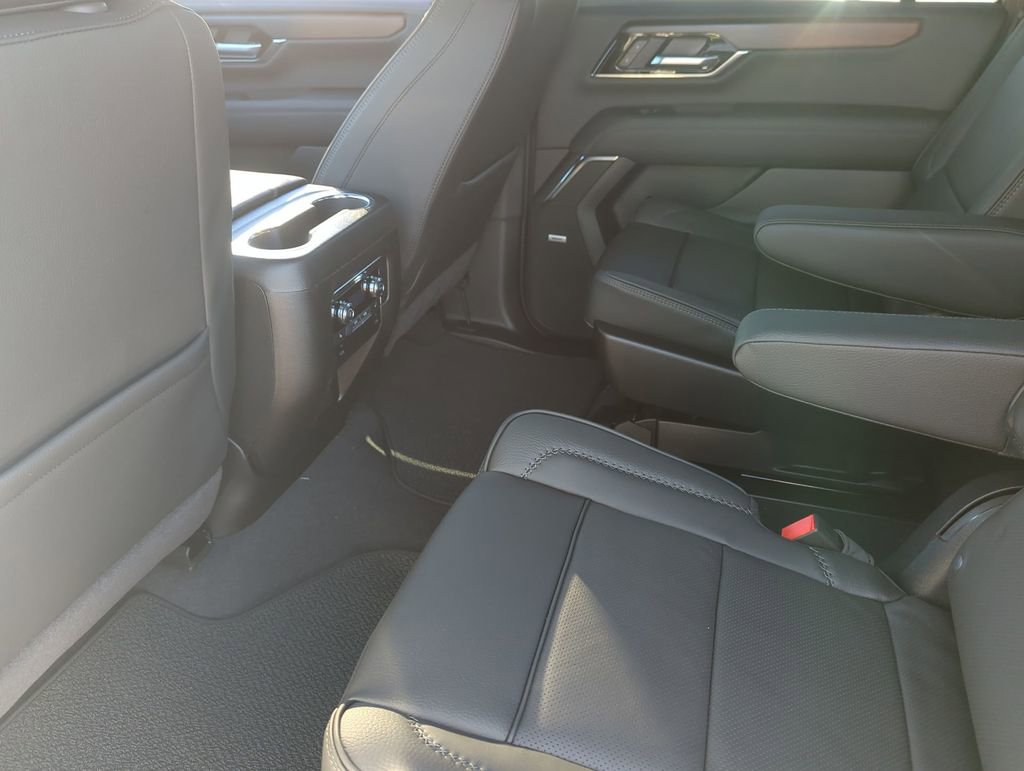 New 2026 GMC Yukon XL Denali image 23