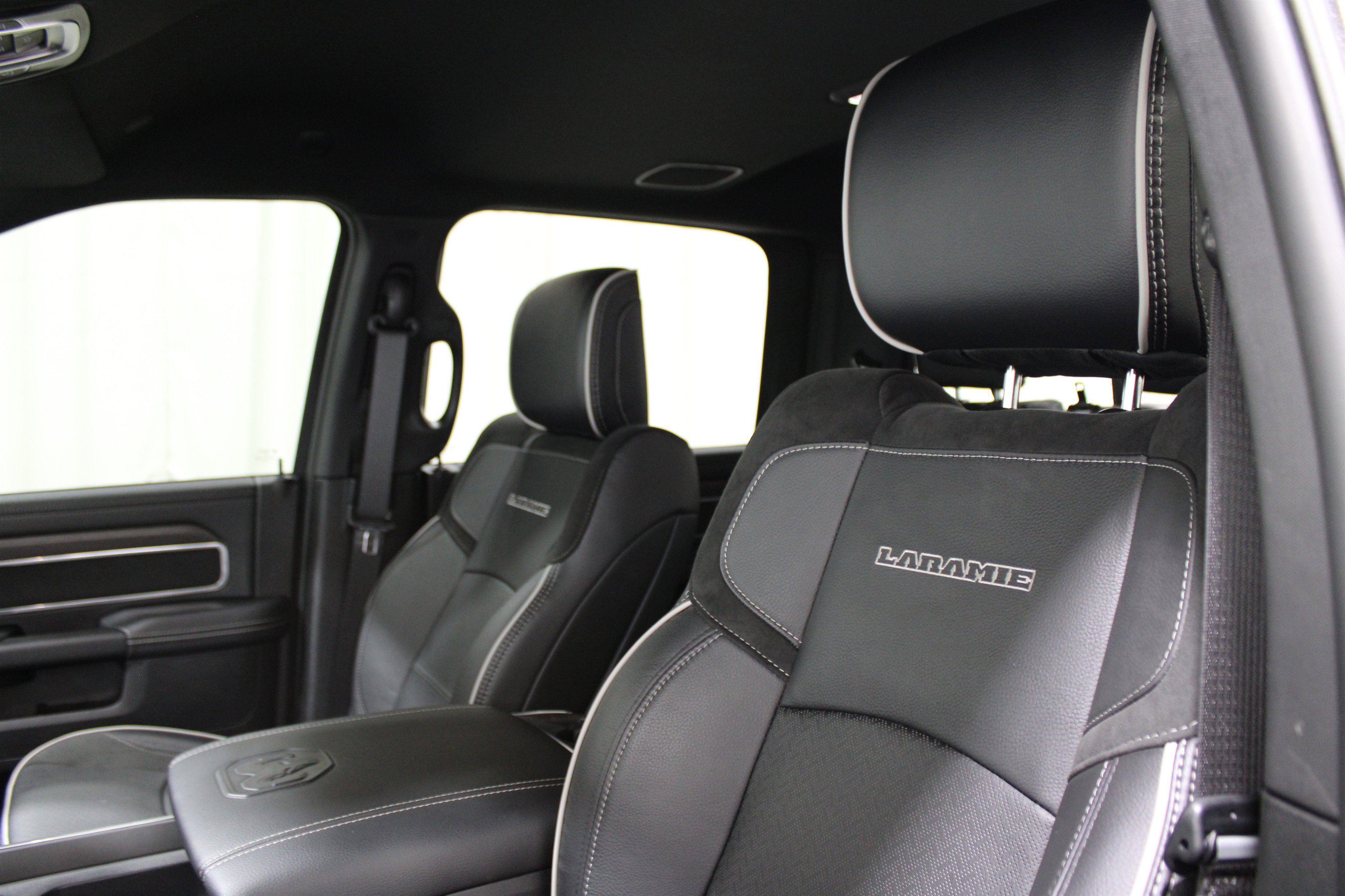 Used 2025 RAM 2500 Laramie image 5