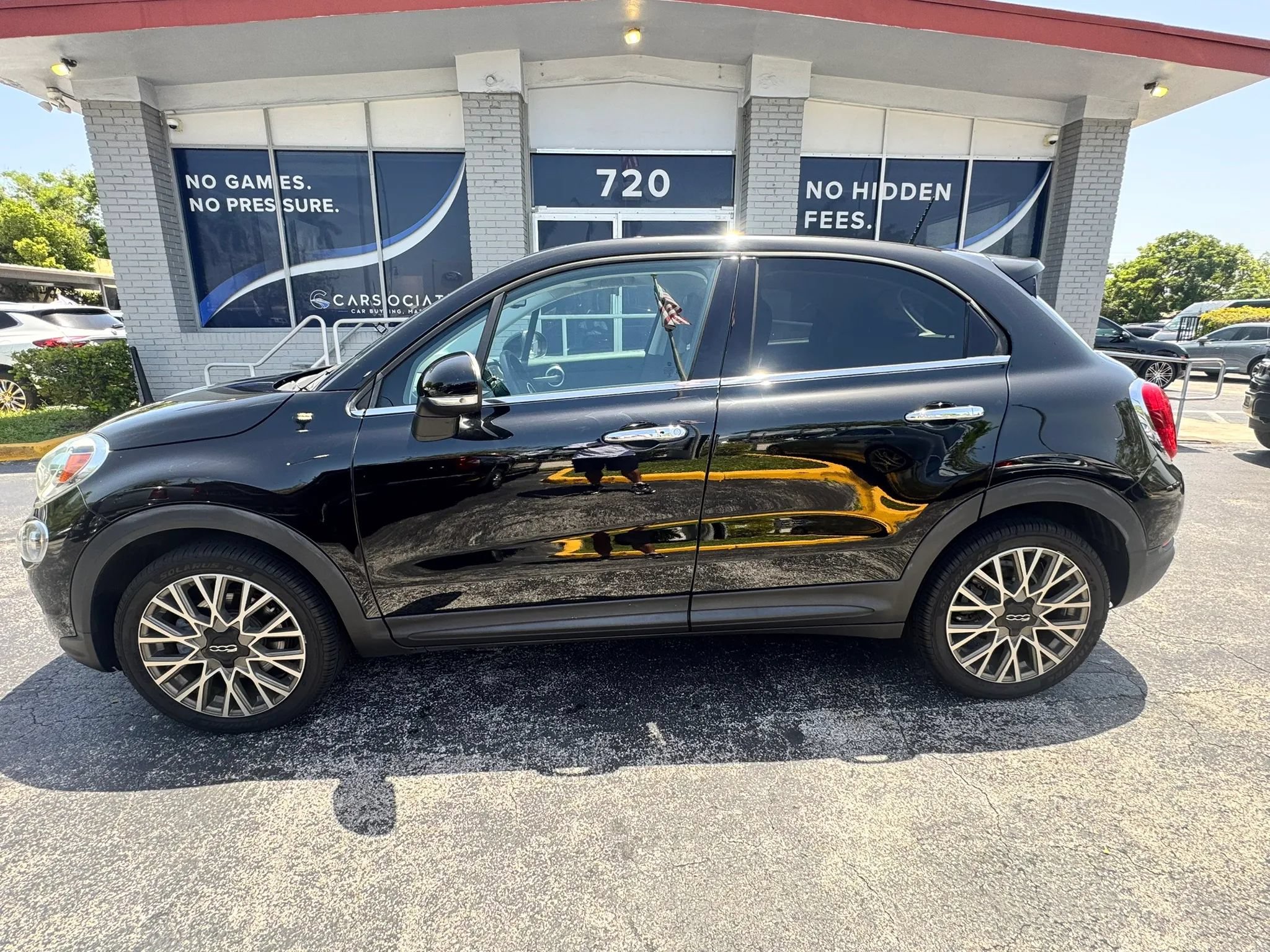 Used 2017 FIAT 500X Lounge w/ Lounge Premium Package (FWD) image 9