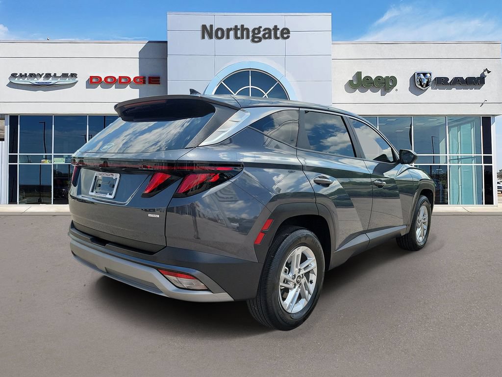 Used 2026 Hyundai Tucson SE AWD/4WD image 4