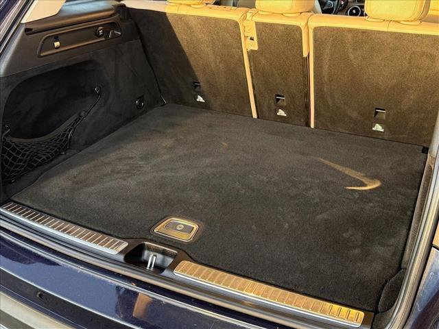 Used 2017 Mercedes-Benz GLC 300 4MATIC image 6