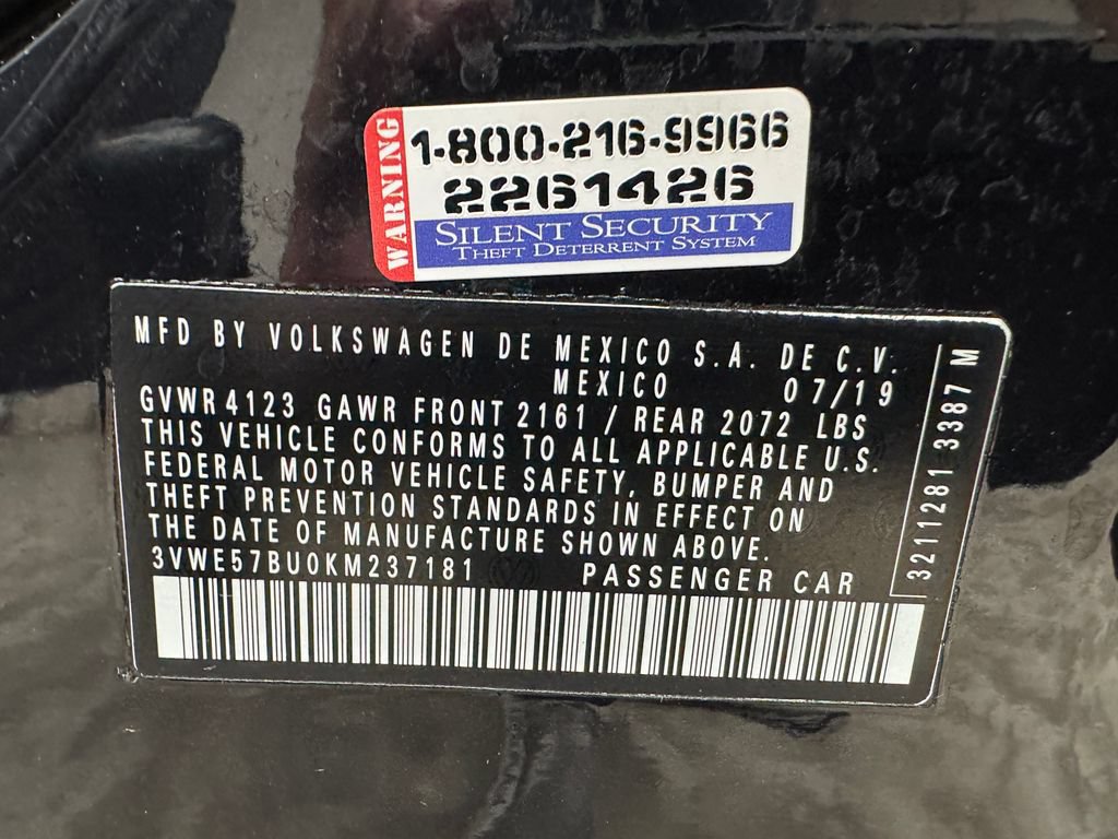 Used 2019 Volkswagen Jetta SEL w/ Cold Weather Package FWD image 30