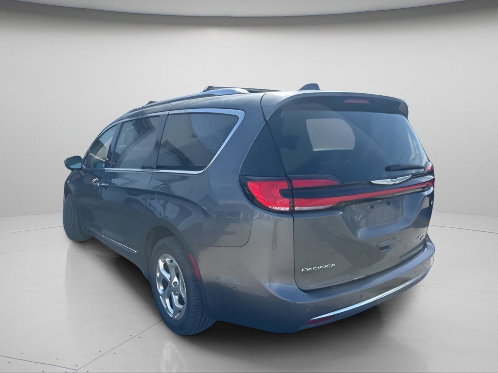 Used 2021 Chrysler Pacifica Limited w/ Premium & Safety Sphere Group image 6
