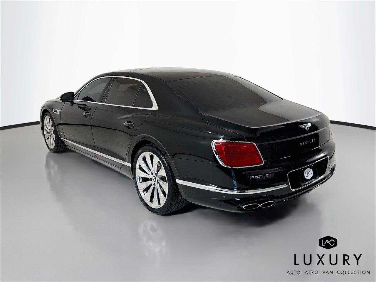 Used 2022 Bentley Flying Spur V8 AWD/4WD image 8