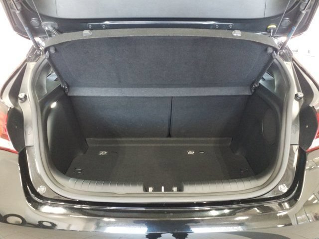 Used 2020 Hyundai Veloster N w/ Performance Package FWD image 13