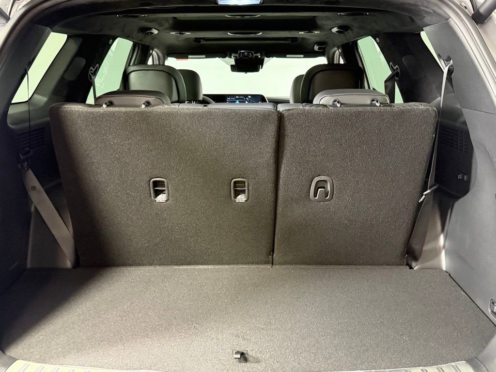 Used 2025 Hyundai Palisade Calligraphy image 32