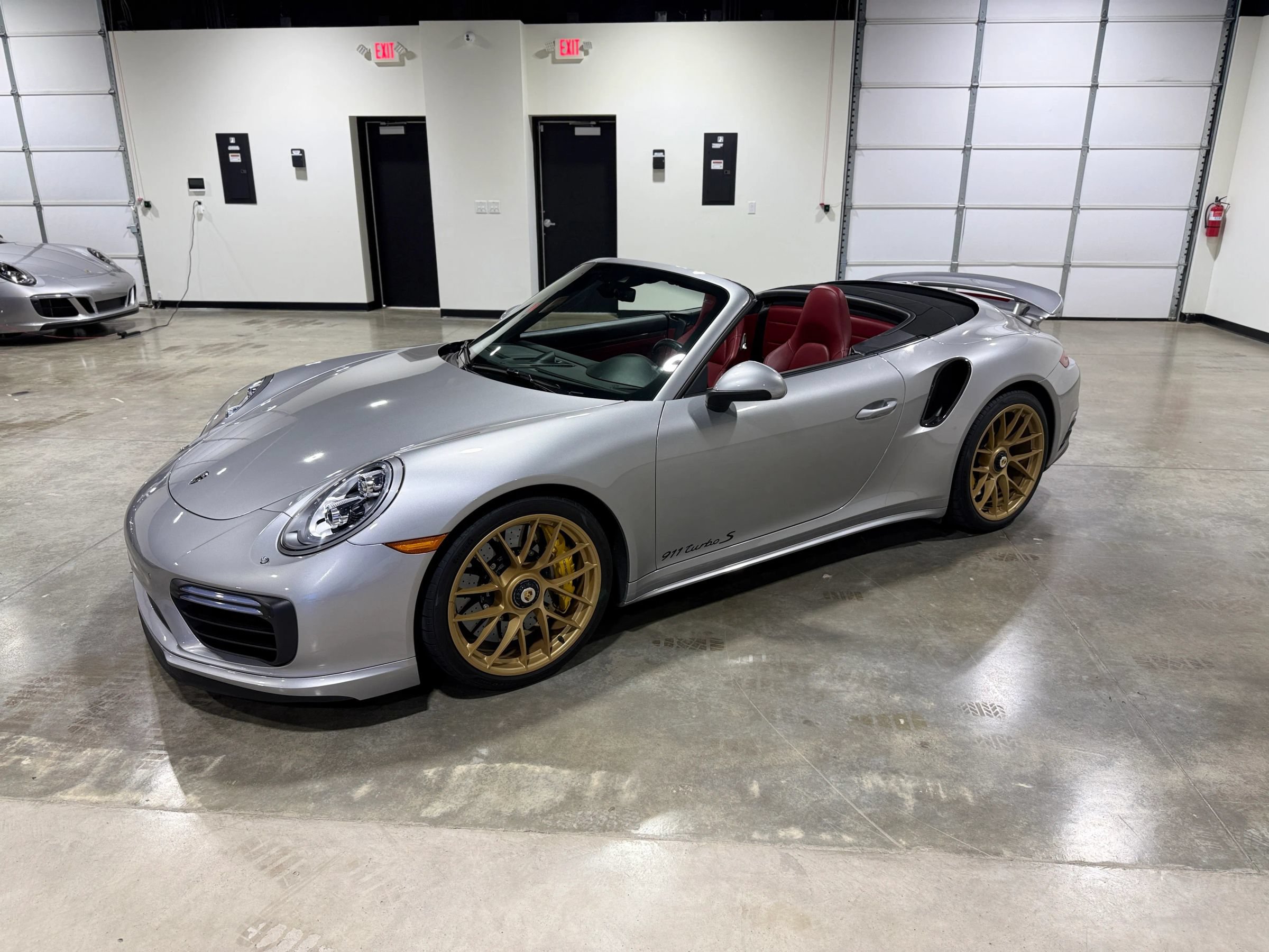 Used 2017 Porsche 911 Turbo S AWD/4WD image 17