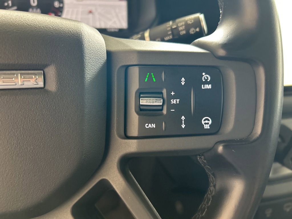 Used 2024 Land Rover Defender 130 X-Dynamic SE image 50