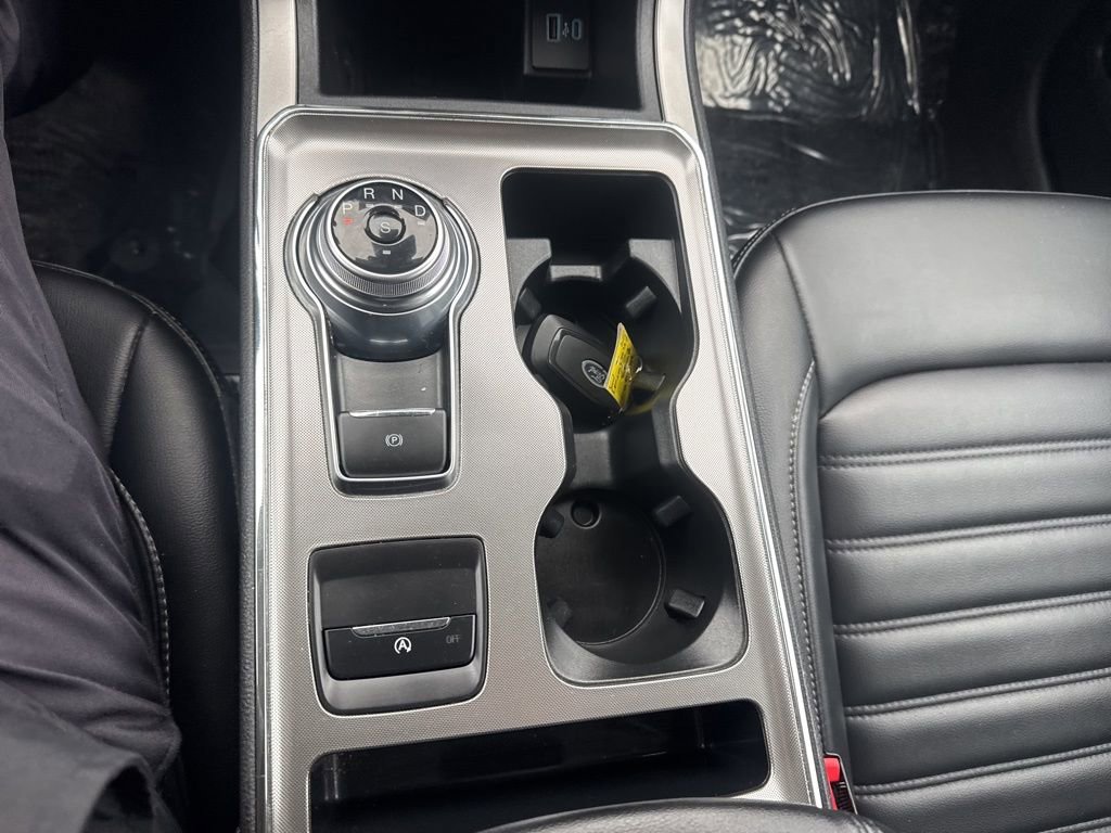 Used 2022 Ford Edge SEL w/ Convenience Package image 17