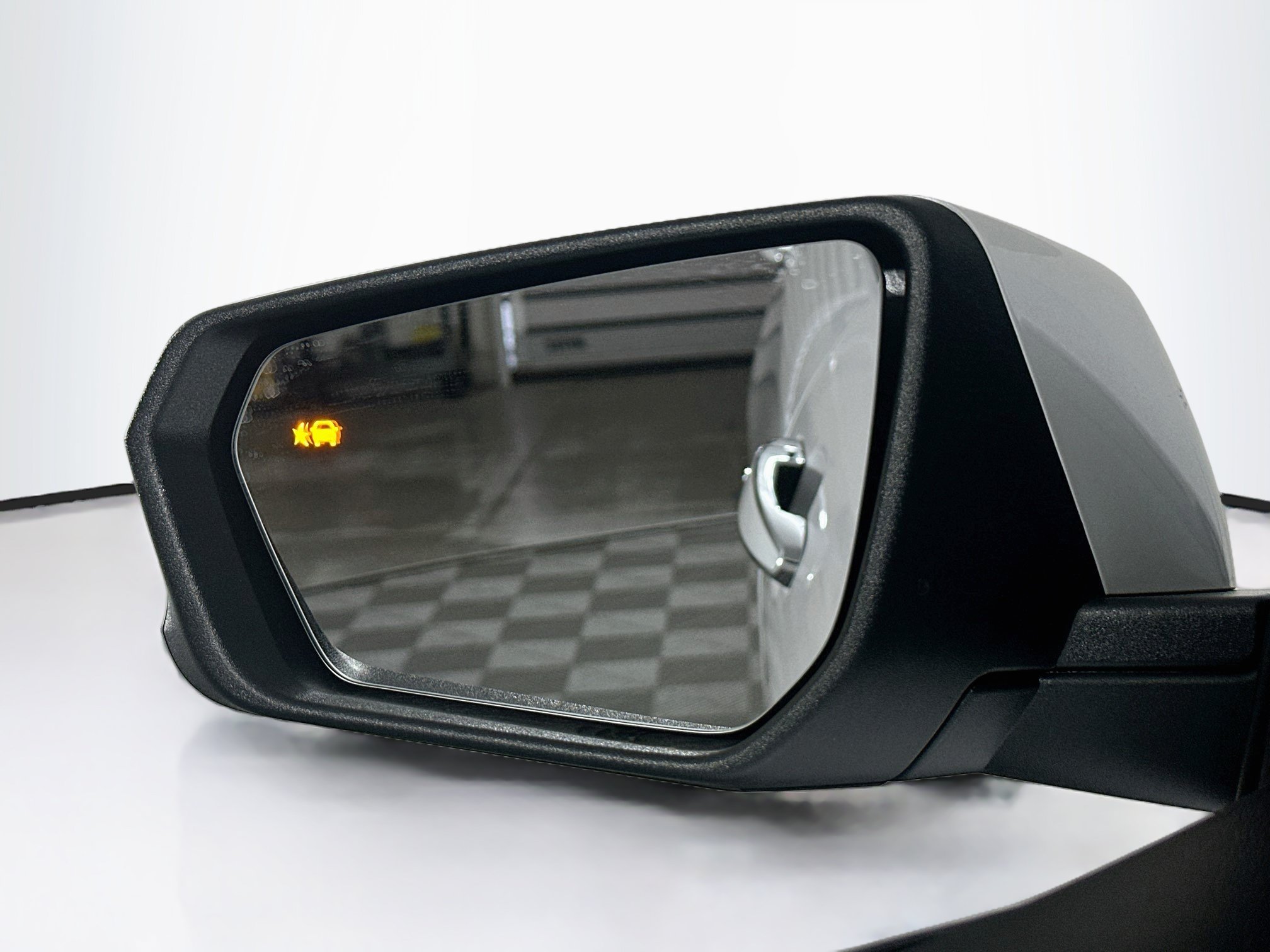Used 2024 Chevrolet Equinox Premier FWD image 16