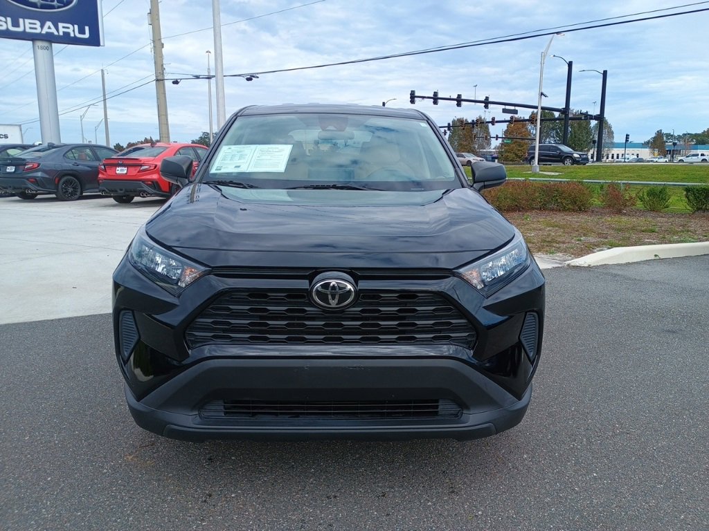 Used 2022 Toyota RAV4 LE image 2