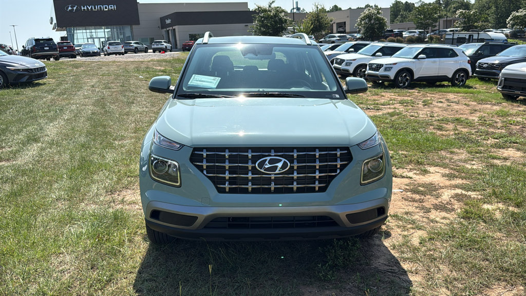 New 2026 Hyundai Venue SEL FWD image 2