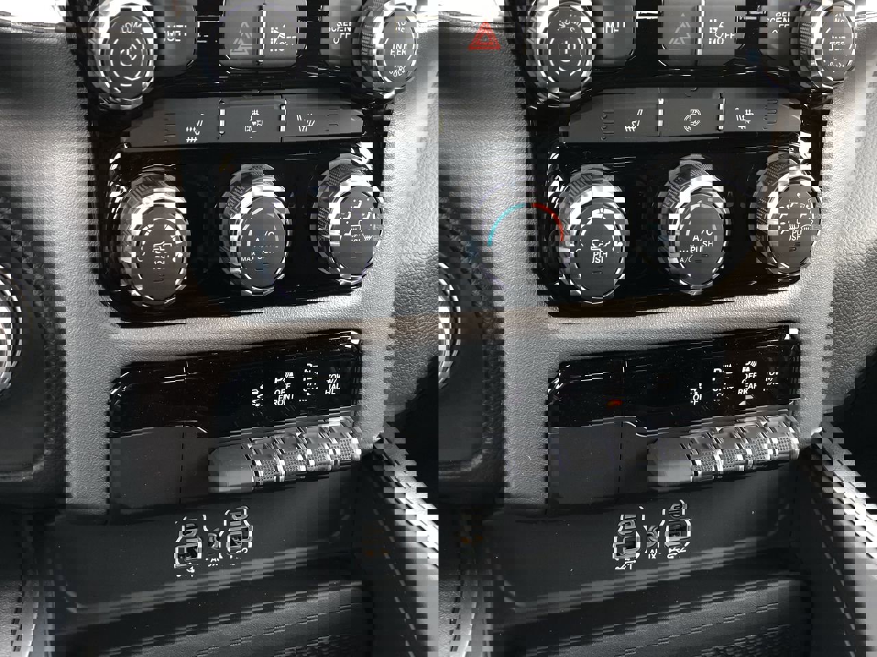 New 2026 RAM 1500 4x4 Crew Cab image 29