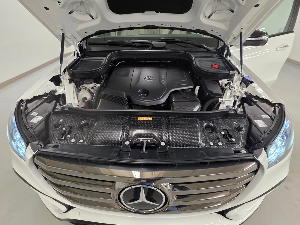 New 2026 Mercedes-Benz GLS 450 4MATIC image 11