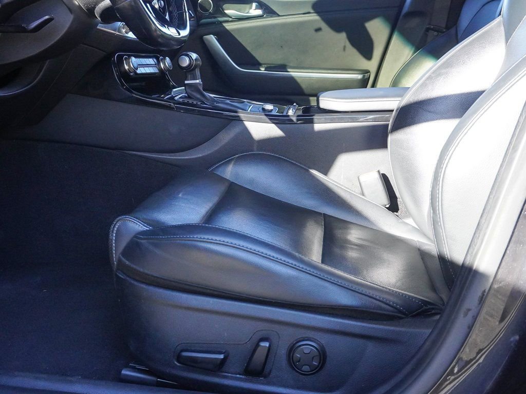 Used 2020 Kia Stinger GT-Line AWD/4WD image 22