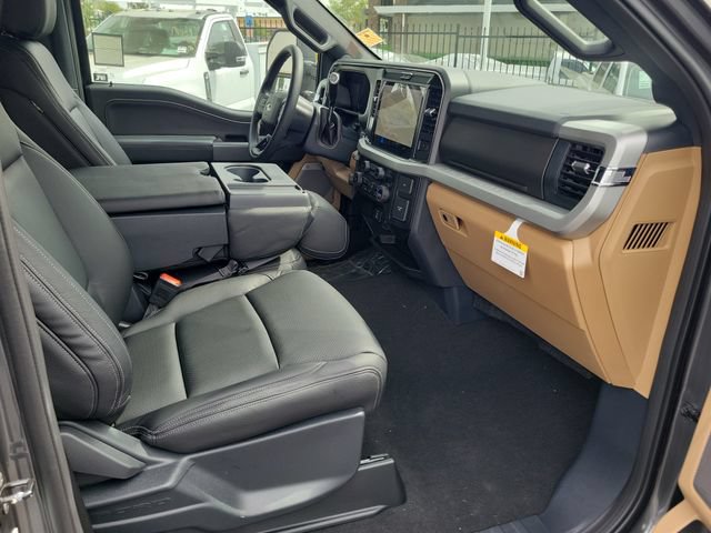 New 2026 Ford F350 XLT w/ XLT Premium Package AWD/4WD image 18