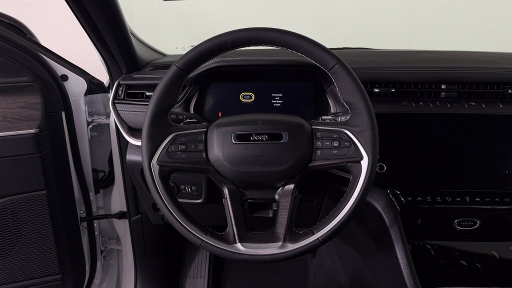 New 2027 Jeep Grand Cherokee L Limited AWD/4WD image 16