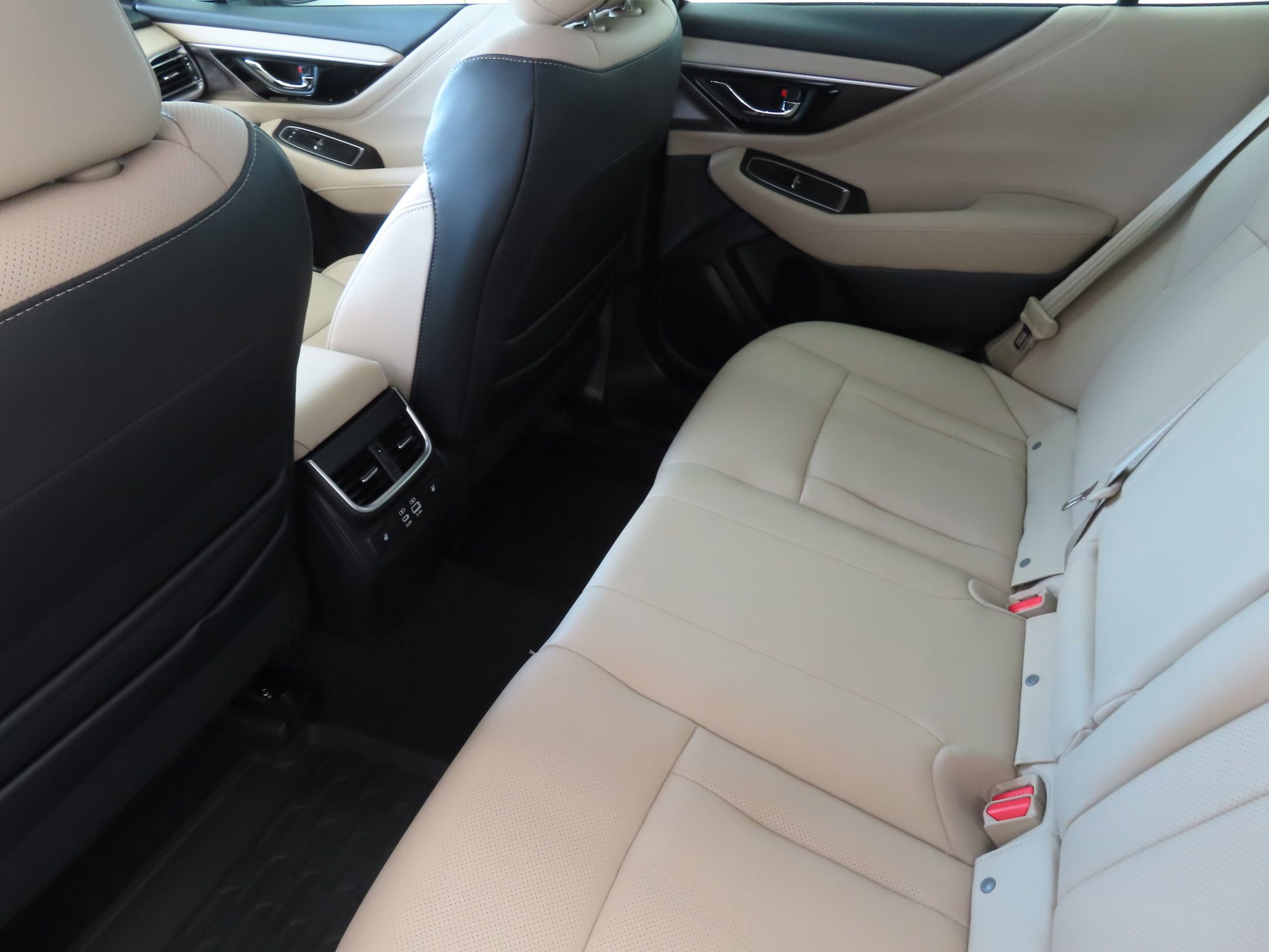 Used 2025 Subaru Legacy Limited image 26