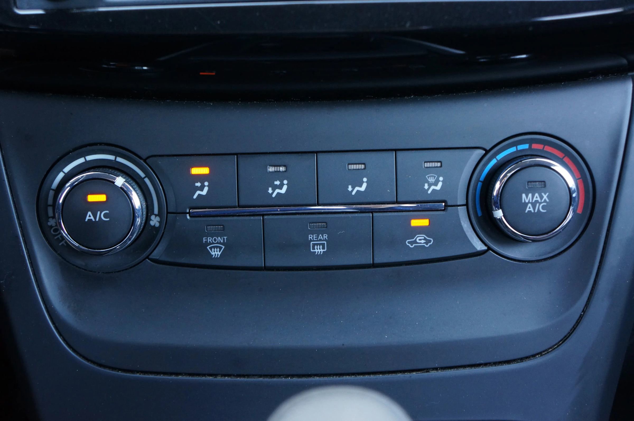 Used 2019 Nissan Sentra S image 36